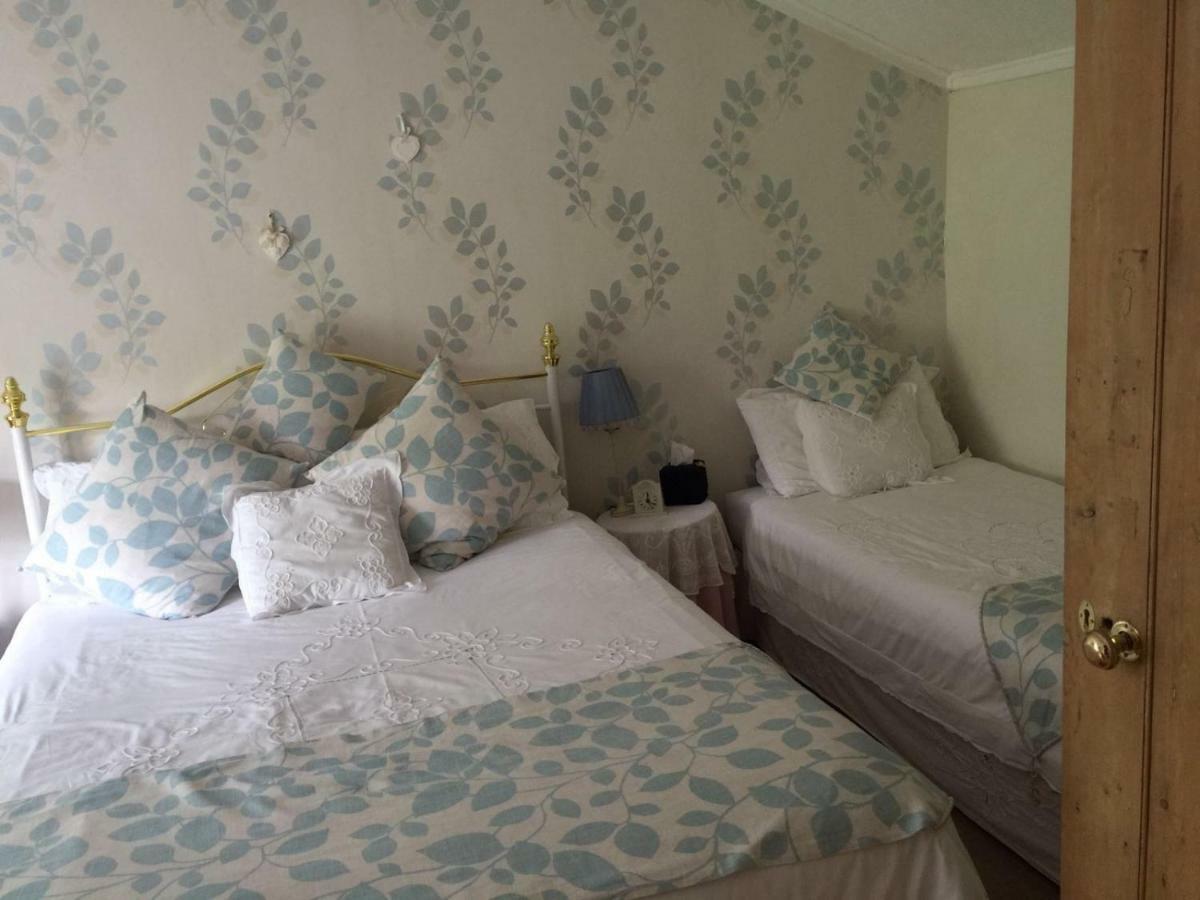 Parc Farm B&B Llanarth  ภายนอก รูปภาพ