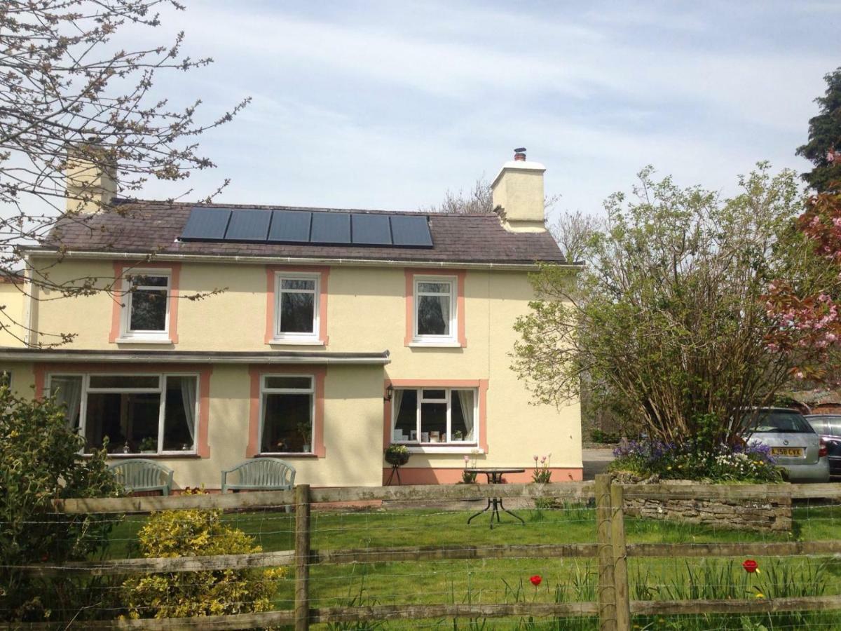 Parc Farm B&B Llanarth  ภายนอก รูปภาพ